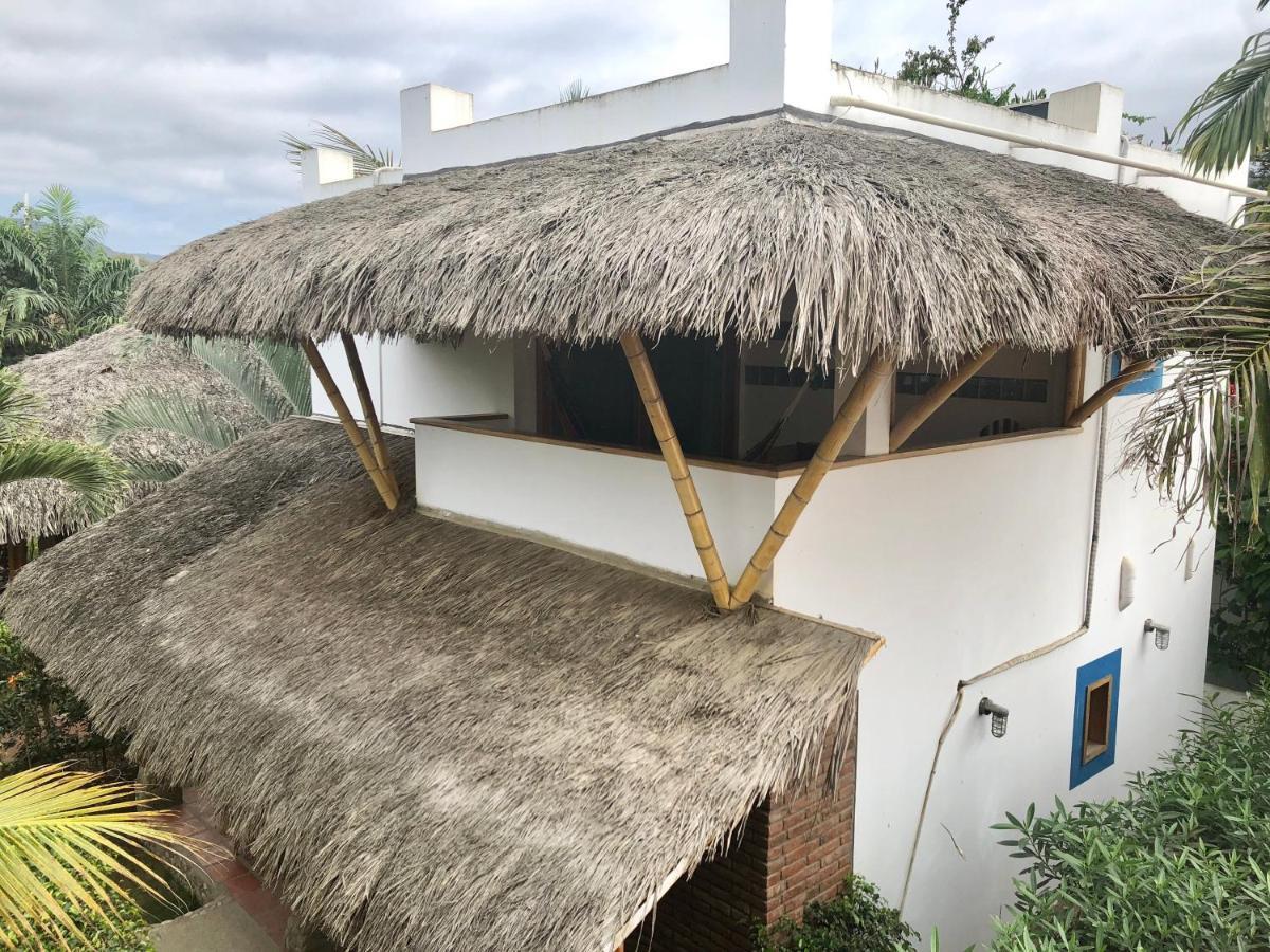 Nautilus Lodge Puerto López エクステリア 写真