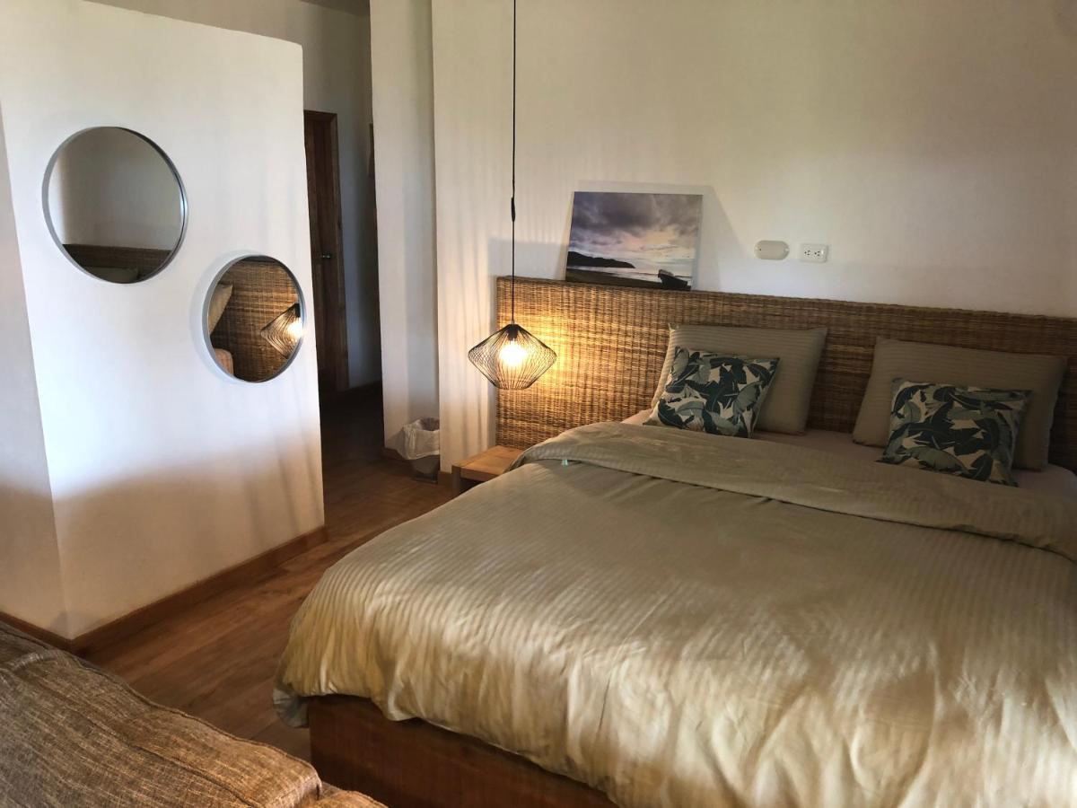 Nautilus Lodge Puerto López エクステリア 写真