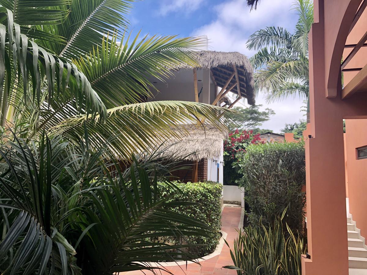 Nautilus Lodge Puerto López エクステリア 写真