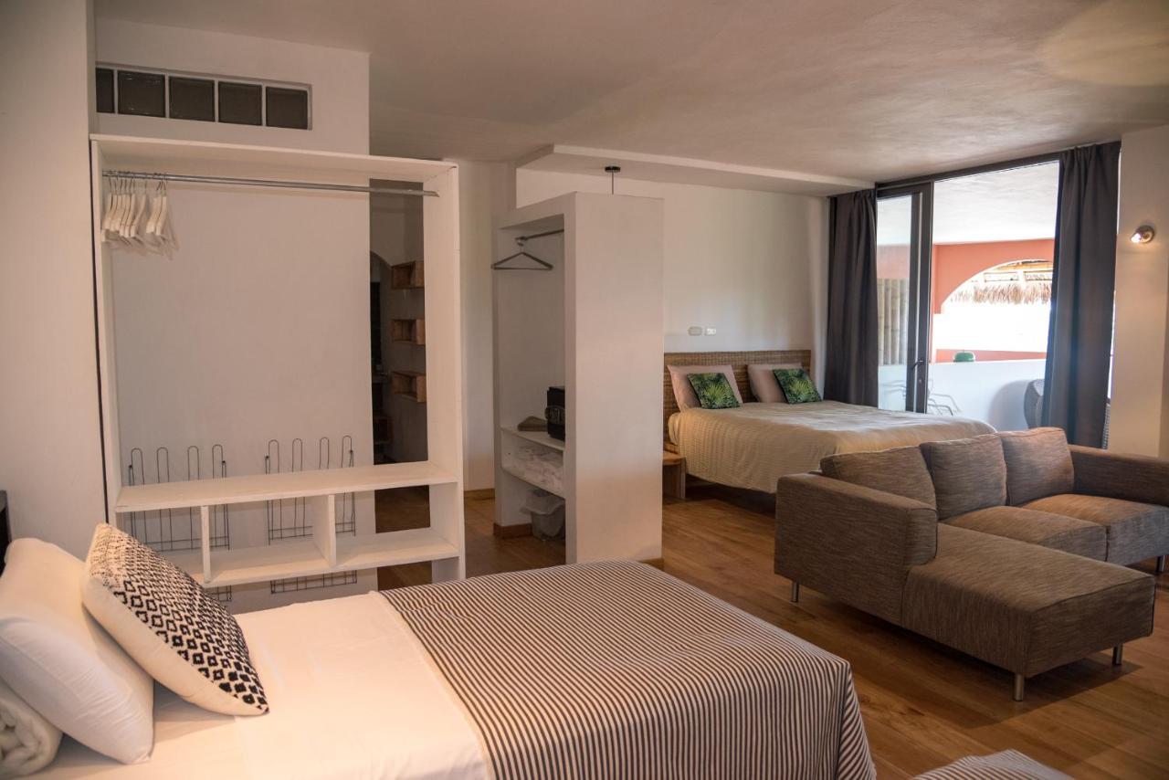 Nautilus Lodge Puerto López エクステリア 写真