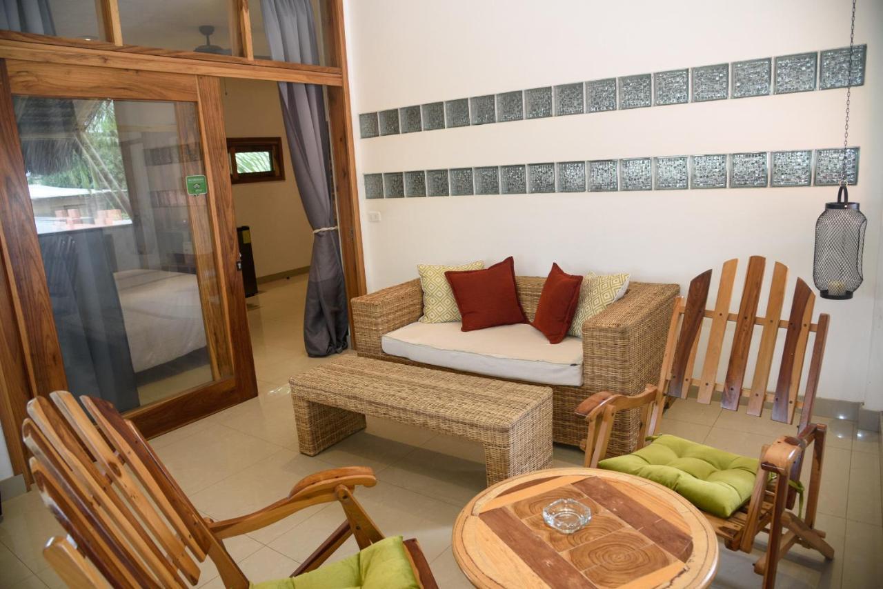 Nautilus Lodge Puerto López エクステリア 写真