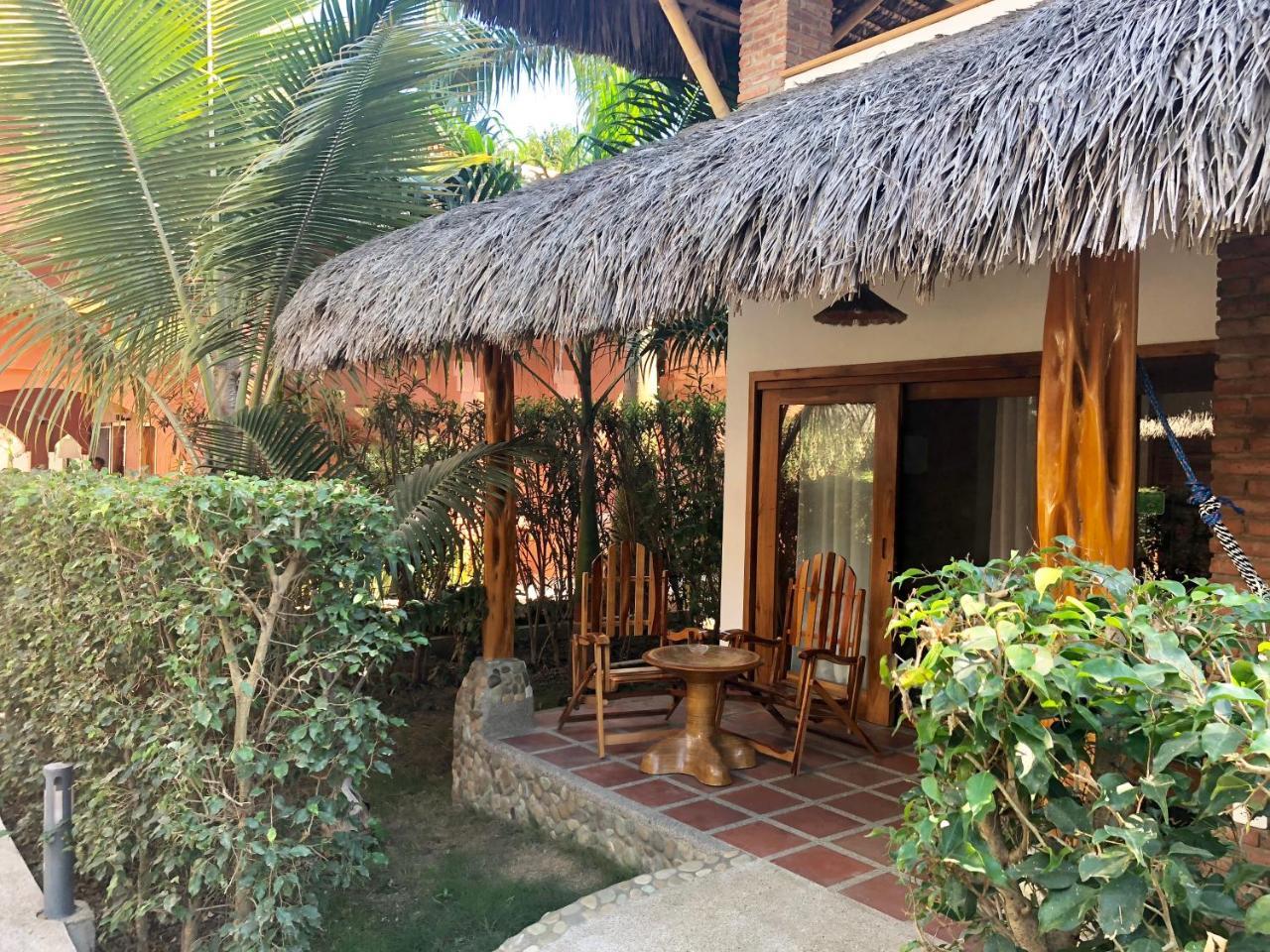 Nautilus Lodge Puerto López エクステリア 写真